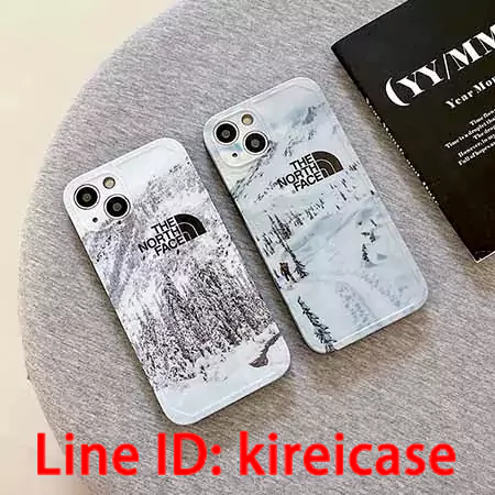 好的，按照您之前的格式（核心主关键词 + 修饰词 + 群体关键词 + 性能关键词，全部不重复），以下是新生成的9个alt描述：

ザ・ノース・フェイス iphone15 携帯ケース スマホケース おすすめ レディース 高品質