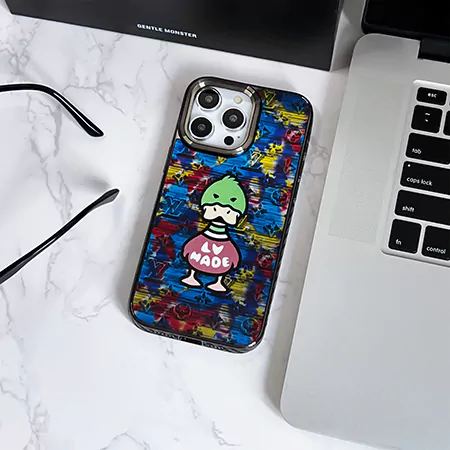 ルイヴィトンiPhone16proケース