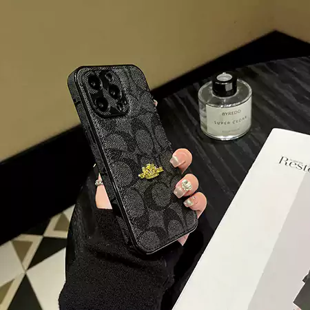 本革コーチプラグ＆プレイiPhone 16ケース