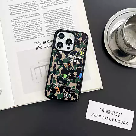 ア・ベイシング・エイプiPhone16proケース