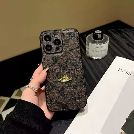 本革コーチプラグ＆プレイiPhone 16ケース