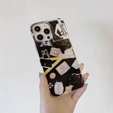iPhone 17/16用ケース シャネル