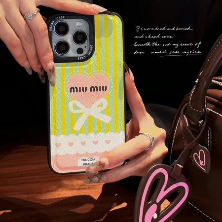 ミュウミュウ Miumiu ケースiPhone17/17pro/17 promax/17 air 