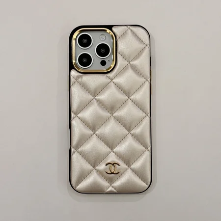 シャネル iPhone 17/16 ラムスキンケース