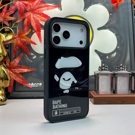 ア・ベイシング・エイプ Bape ケースiPhone17/17pro/17 promax/17 air