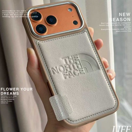 ノースフェイス iPhone17 / 17pro / 16pro おしゃれブランド人気ケース。アイフォン16/15/14 カップルお揃いケース。north face スマホケース 流行り。流行り・耐衝撃・防水。かわいい・格安。おすすめiPhone17ケース / 17プロプラスケース。