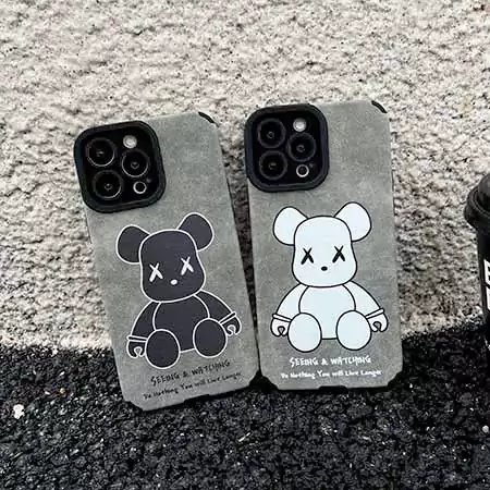 ベアブリック風アウトドア芸能人耐衝撃iphone18ケースブランドbearbrickスマホケース