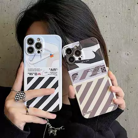 iphone13 ケース オフホワイト おしゃれ 芸能人 耐衝撃