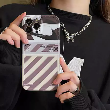 iphone13 ケース オフホワイト おしゃれ 芸能人 耐衝撃