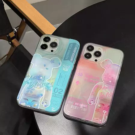 ベアブリック風アウトドア芸能人耐衝撃iphone18ケースブランドbearbrickスマホケース