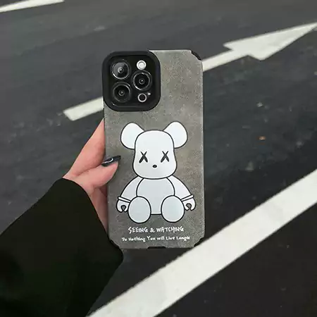 ベアブリック風アウトドア芸能人耐衝撃iphone18ケースブランドbearbrickスマホケース