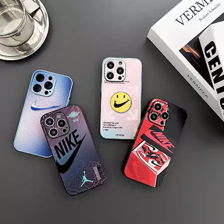 ナイキストリート芸能人覗き見防止iphone18ケースブランド