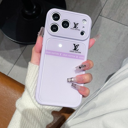 iphone18 ケース シャネル風 おしゃれ 流行り