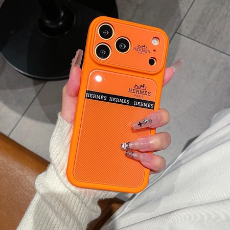 iphone18 ケース シャネル風 おしゃれ 流行り
