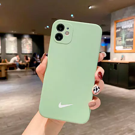 ナイキ ブランド スマホケースiPhone17/17pro/17 promax/17 air 