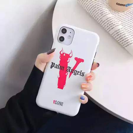 クリスチャンルブタン ブランド スマホケースiPhone17/17pro/17 promax/17 air 