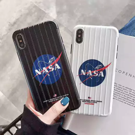 クリスチャンルブタン ブランド スマホケースiPhone17/17pro/17 promax/17 air 