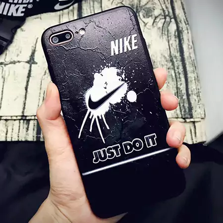 ナイキ ブランド スマホケースiPhone17/17pro/17 promax/17 air 