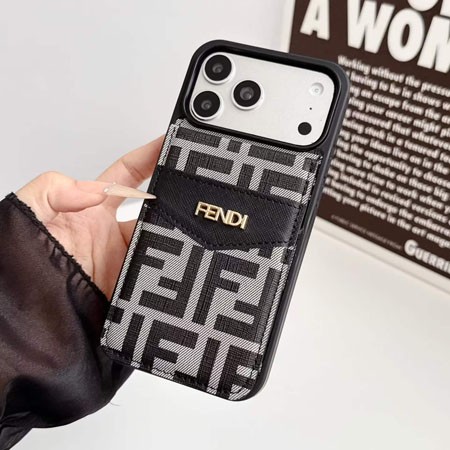 iphone18 ケース フェンディ風 おしゃれ 人気