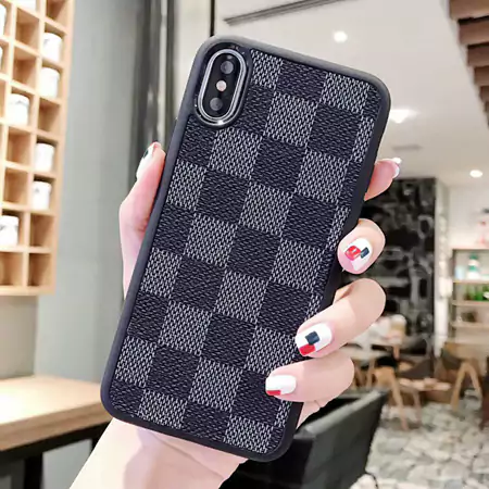 クリスチャンルブタン ブランド スマホケースiPhone17/17pro/17 promax/17 air 