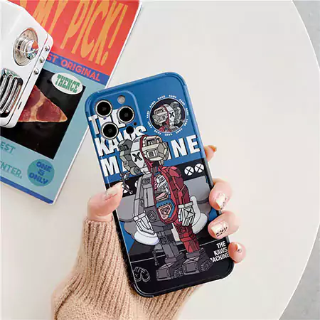 カウズ  ブランド スマホケースiPhone17/17pro/17 promax/17 air 