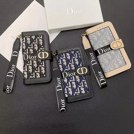 iphone17 手帳型 ケース ディオール風 リストバンド 流行り 芸能人