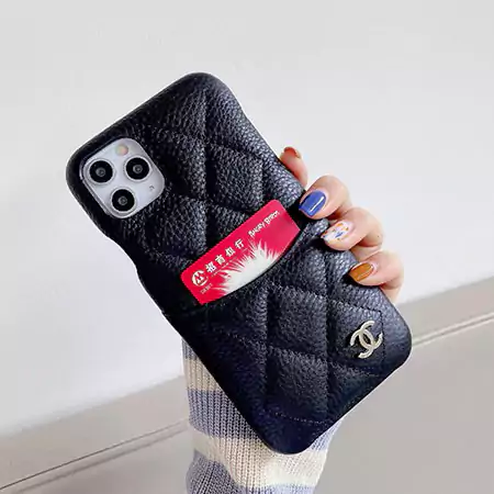 iphone17 ケース シャネル風 カード収納 流行り 大人