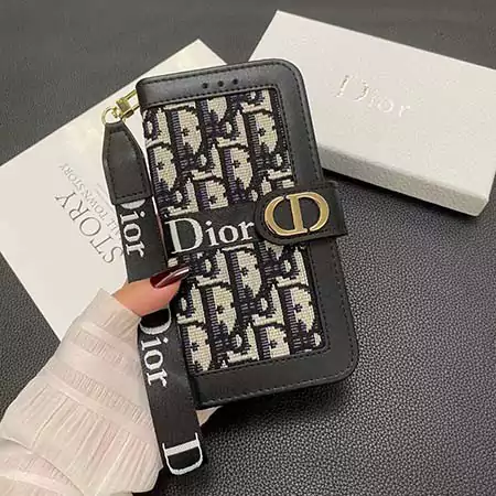 iphone17 手帳型 ケース ディオール風 リストバンド 流行り 芸能人