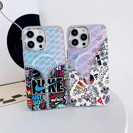 iphone15 ケース Adidas 風 おしゃれ