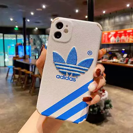 アディダス ブランド スマホケースiPhone17/17pro/17 promax/17 air 