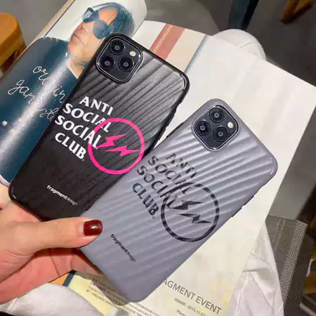 クリスチャンルブタン ブランド スマホケースiPhone17/17pro/17 promax/17 air 