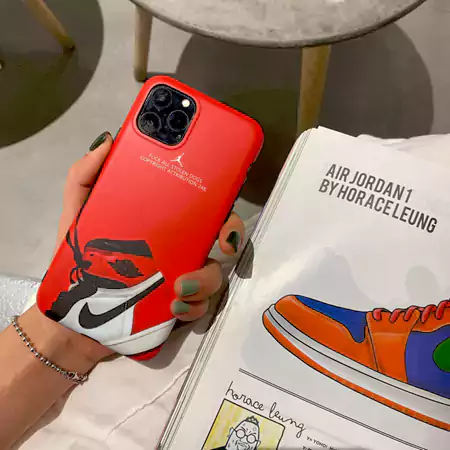 アディダス ブランド スマホケースiPhone17/17pro/17 promax/17 air 