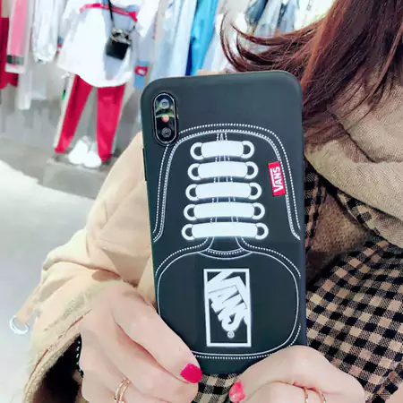 ゲス ブランド スマホケースiPhone17/17pro/17 promax/17 air 