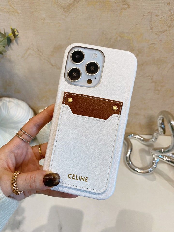 セリーヌ オールドフラワーカードスラントiPhone16ケース