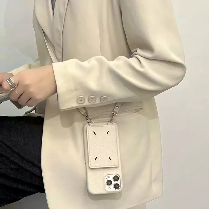 メゾン マルジェラiPhone13ケース
