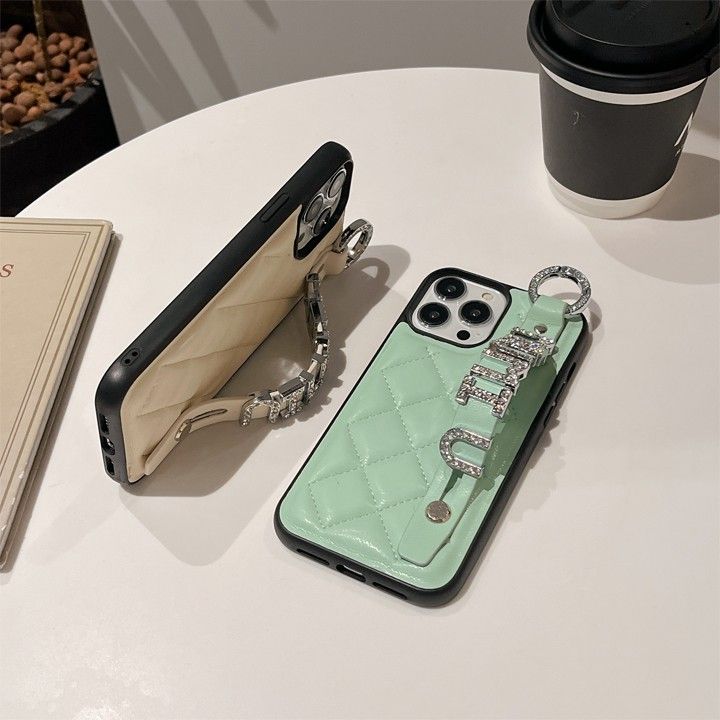 ミュウミュウiPhone13ケース