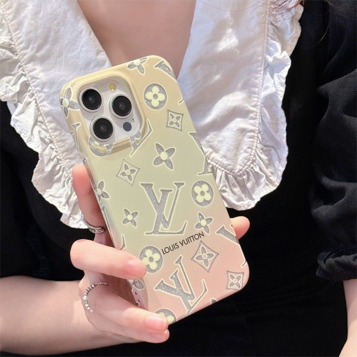 シャネルiPhone15promaxケース