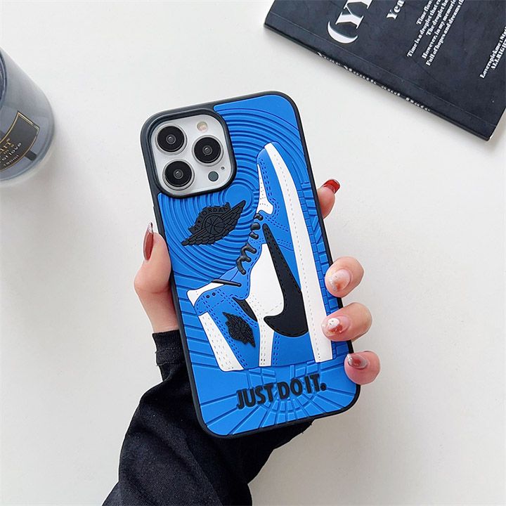 全面保護アイフォン14/13 Nikeスマホケース