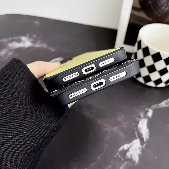 ブランドロゴ iPhone15pro/promax 薄型スマホケース
