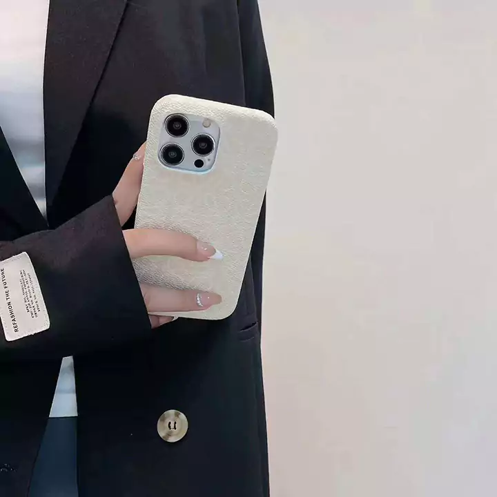 耐衝撃性があり 軽量でありながら安全性と耐久性をiphone15pro maxけーす