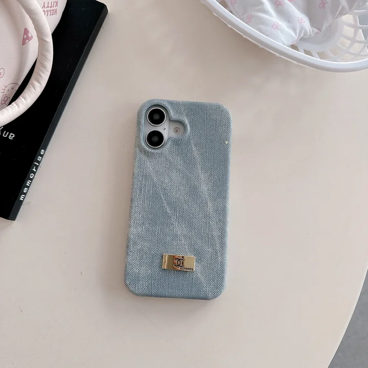 背面キラキララメ ロゴ入iPhone15/14用ケース