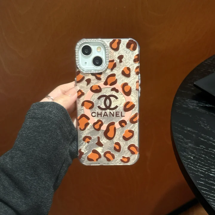 レオパード柄のシャネル iPhone 17/16 Pro Max ケース