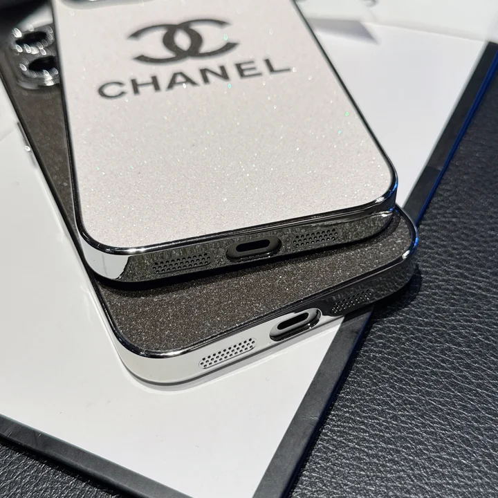 ゴージャスなシャネル iPhone 16 ケース