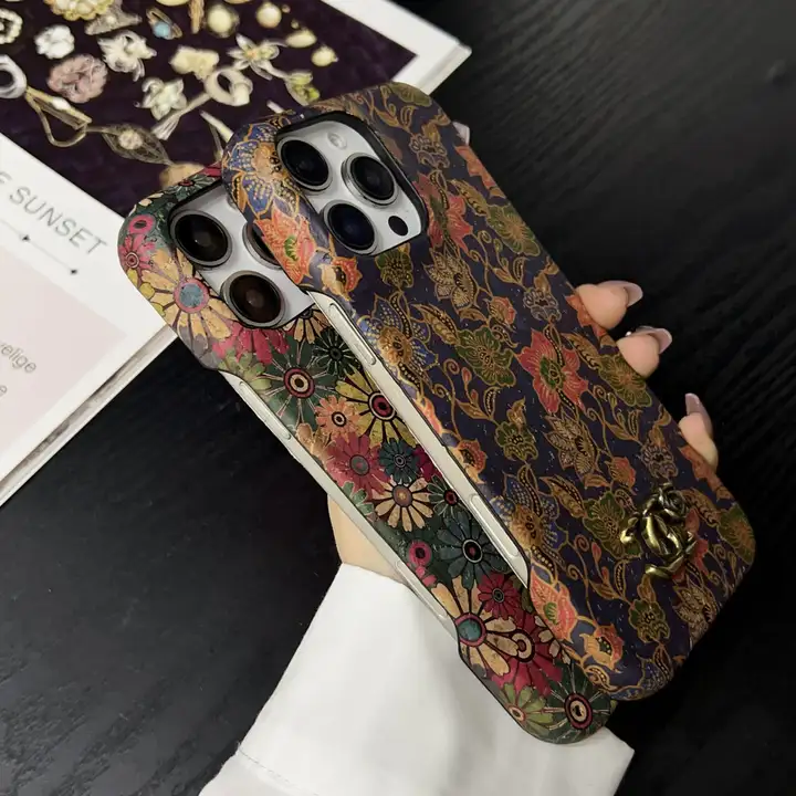 レトロで甘いスマートフォンケース