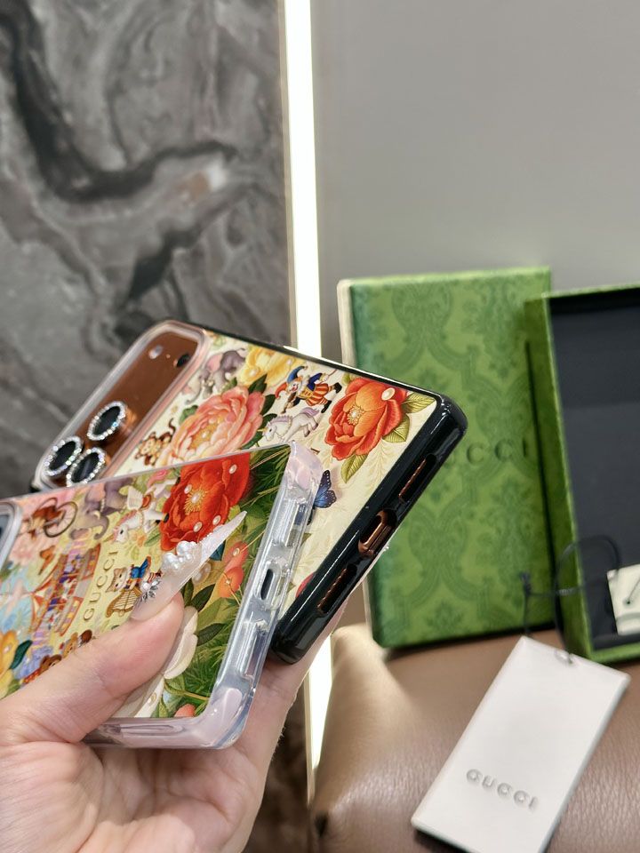 おすすめグッチ風 iphone15 ケース ブランドgucciスマホケース カップル公式