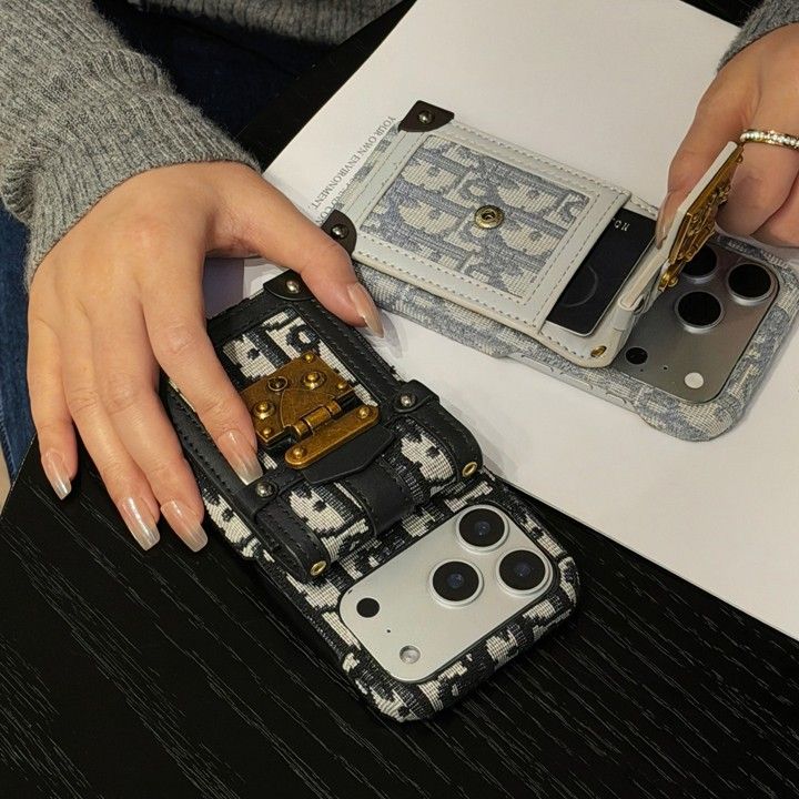 ディオール風 iphone17 pro max ケース ブランドdiorスマホケース おしゃれ 芸能人 薄型
