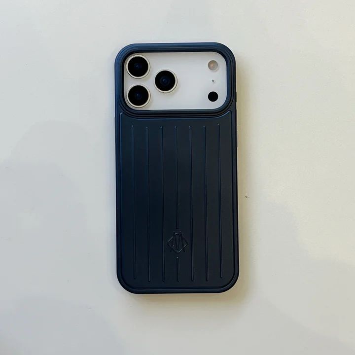 RM風 iphone17 pro ケース ブランドスマホケース かっこいい 芸能人 軽量