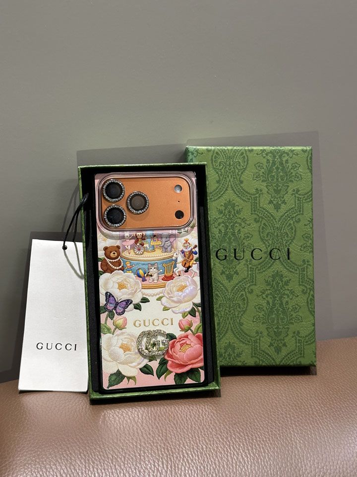 かっこいいグッチ風 iphone17 pro max ケース ブランドgucciスマホケース 大人防塵