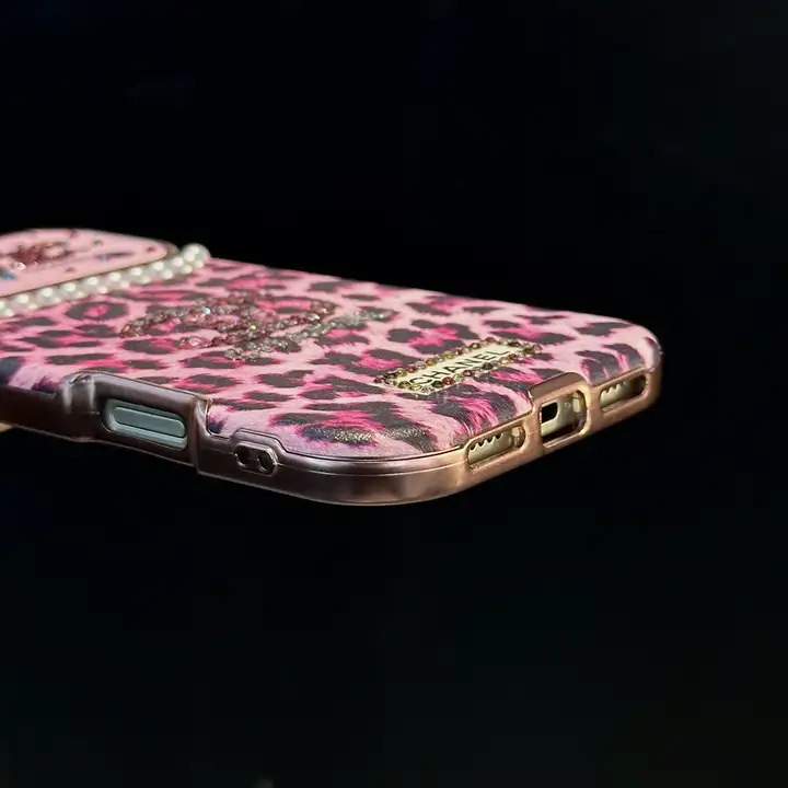 ストリートシャネル風 iphone16 ケース ブランドCHANELスマホケース 高校生滑り止め
