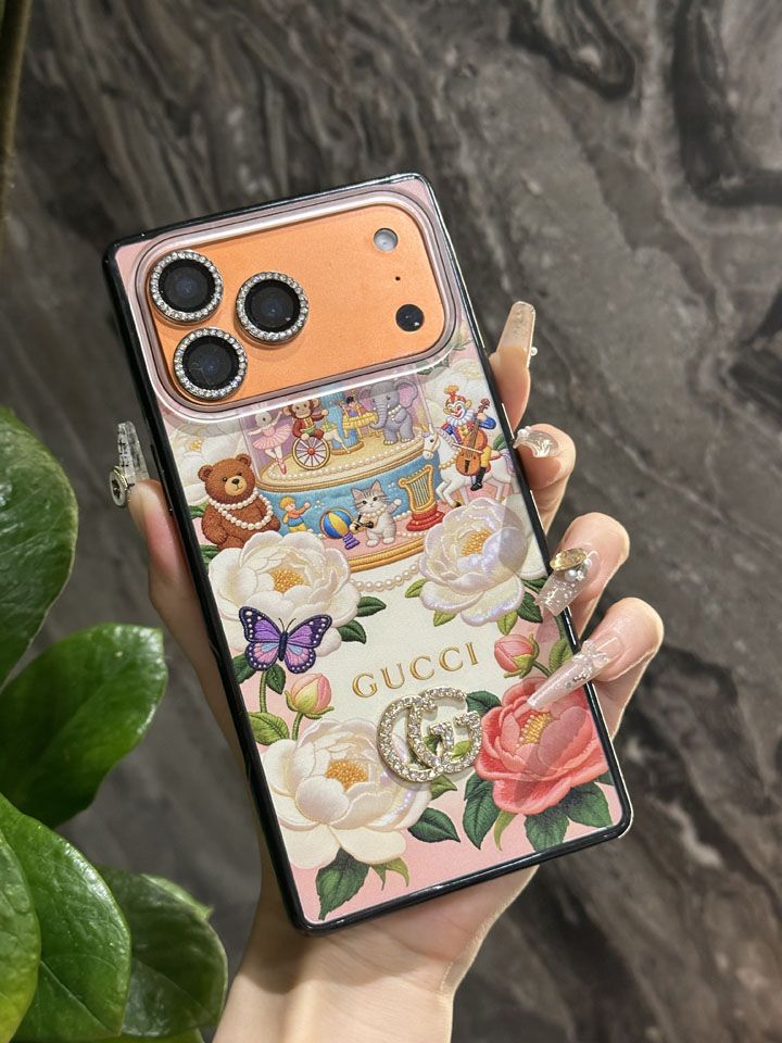 人気グッチ風 iphone16pro max ケース ブランドgucciスマホケース 大人耐衝撃